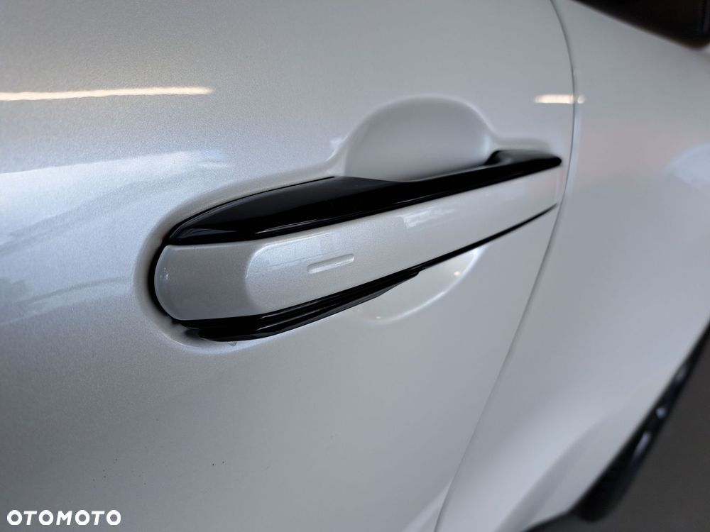 Lexus LBX 1.5 Hybrid Emotion - 36