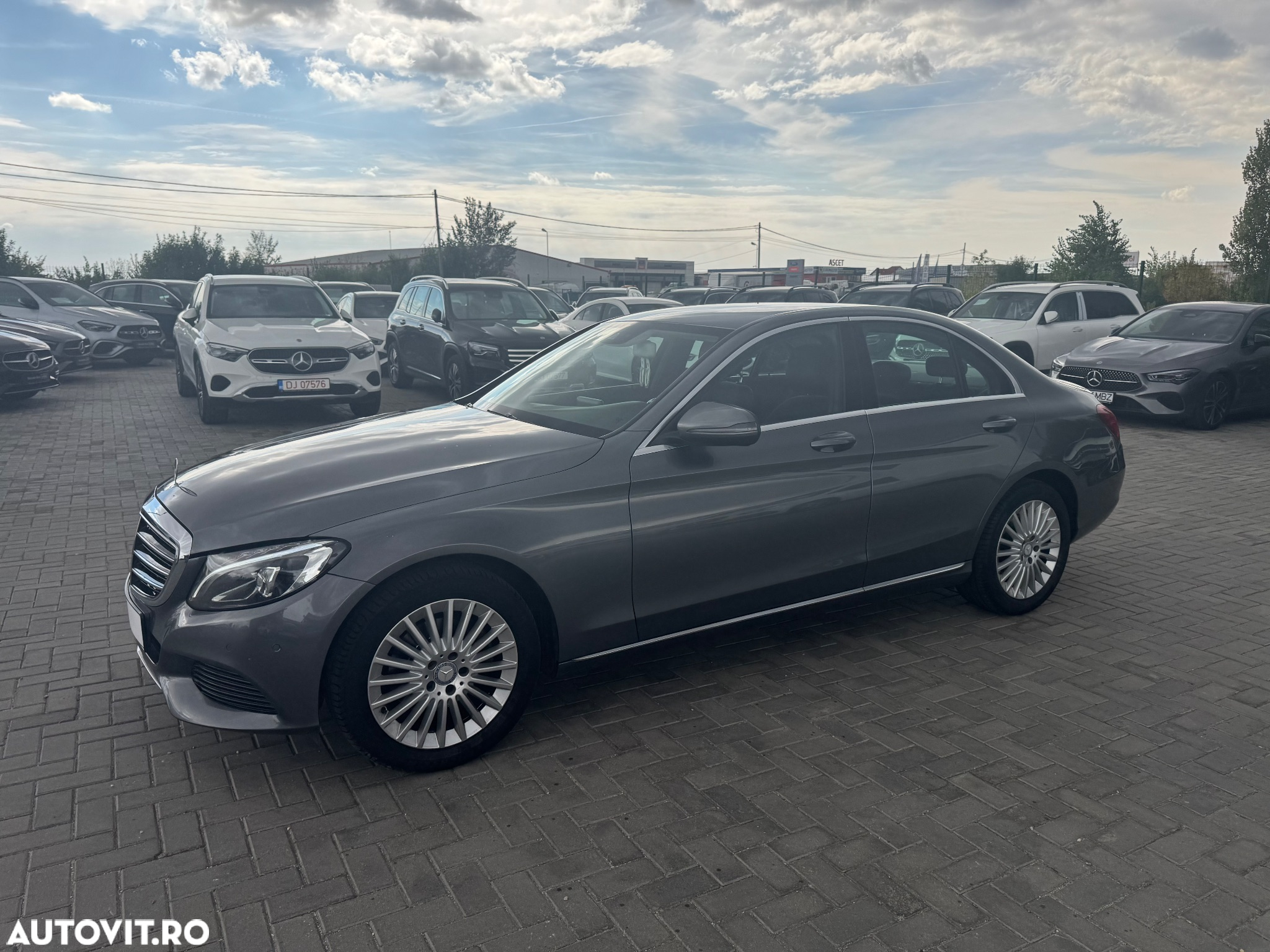 Mercedes-Benz C - 2