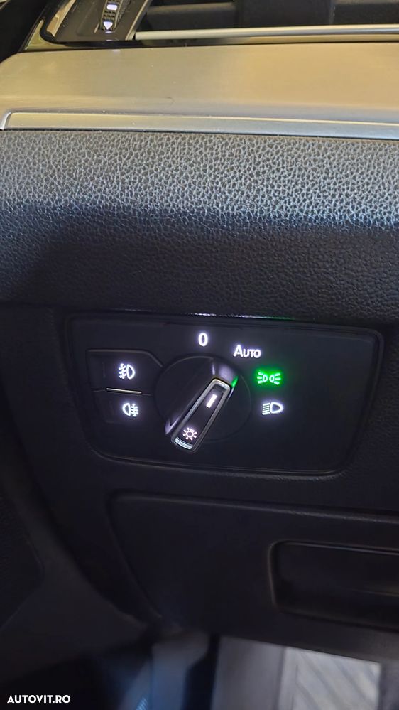 Volkswagen Passat 2.0 TDI R Executive - 37