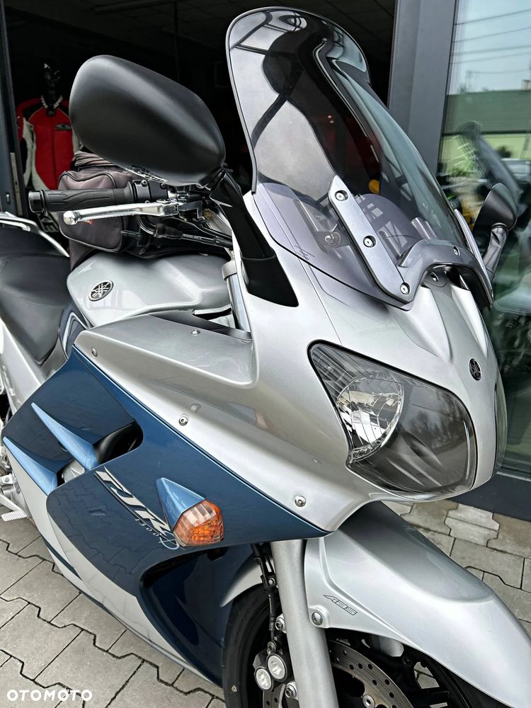Yamaha FJR - 4