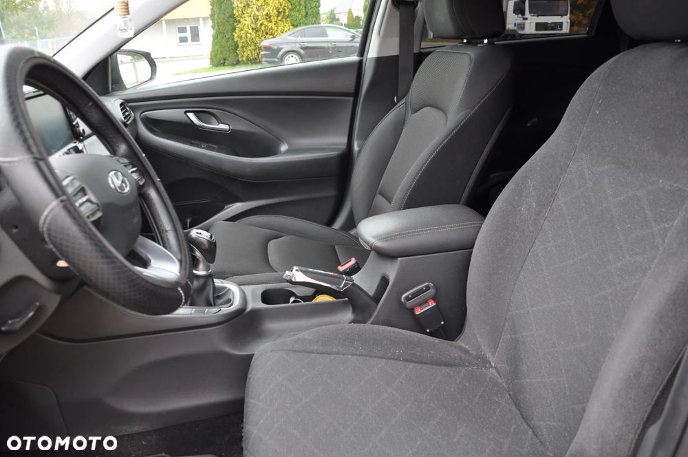 Hyundai i30 - 21