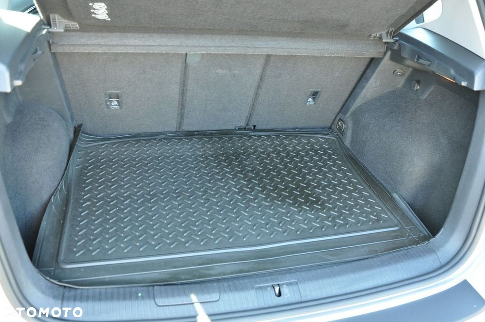 Volkswagen Golf Sportsvan 2.0 TDI SCR DSG Highline - 22