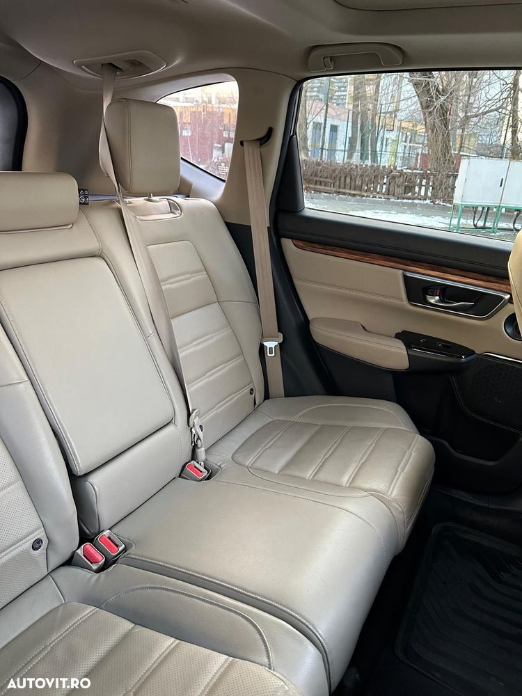 Honda CR-V 1.5 VTEC Turbo 4WD CVT Executive - 9