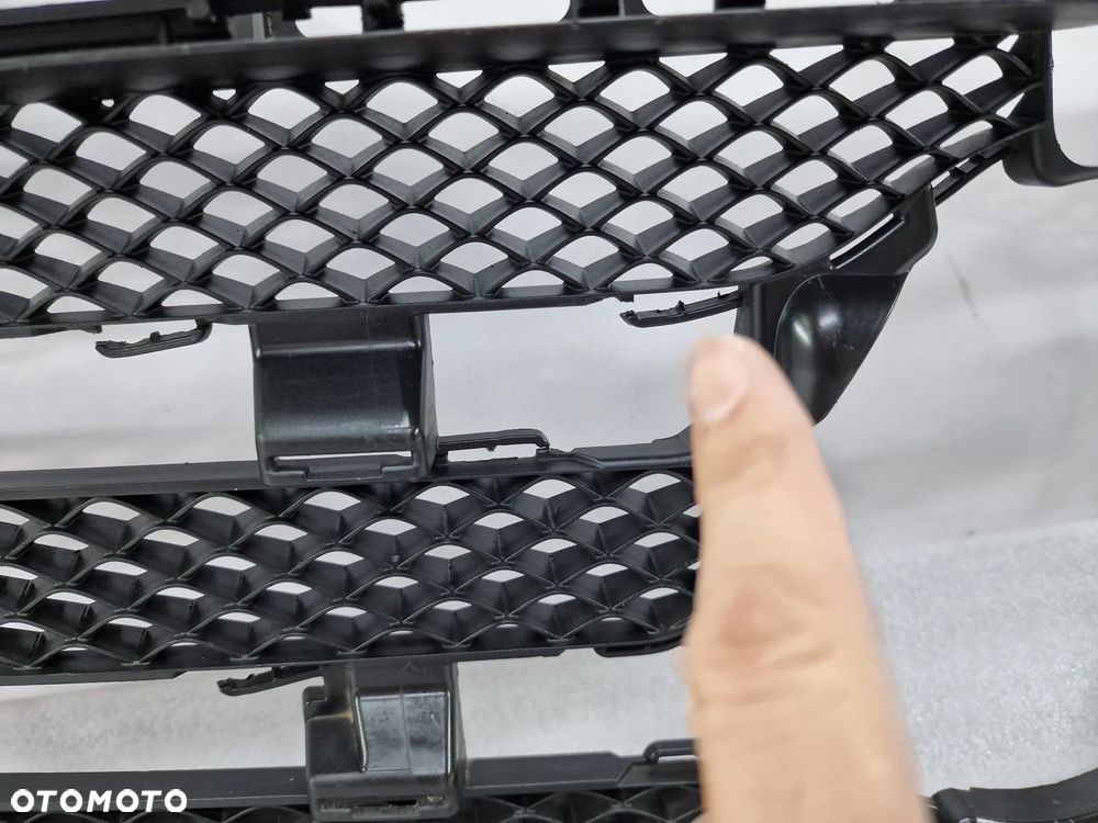 MERCEDES E-KLASSA W213 16- ATRAPA / GRILL PRZEDNI PRZÓD NA KAMERĘ , NR A213888223 , NR AUKCJI GL563/2 - 9