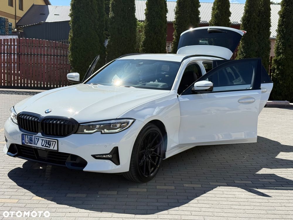 BMW Seria 3 320d xDrive Sport Line Shadow sport - 17