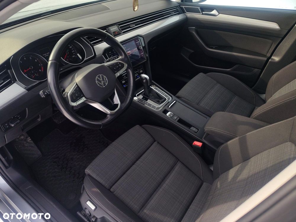 Volkswagen Passat Variant 1.5 TSI EVO Business DSG - 13