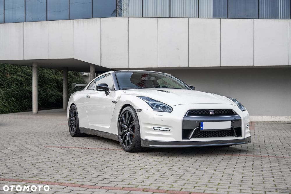 Nissan GT-R Black Edition - 6