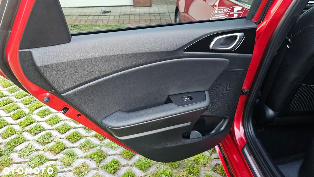 Kia Ceed - 15