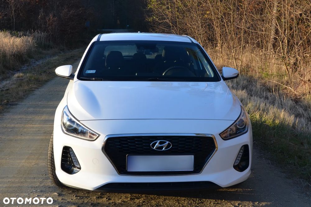Hyundai i30 1.4 T-GDI Classic + DCT - 2