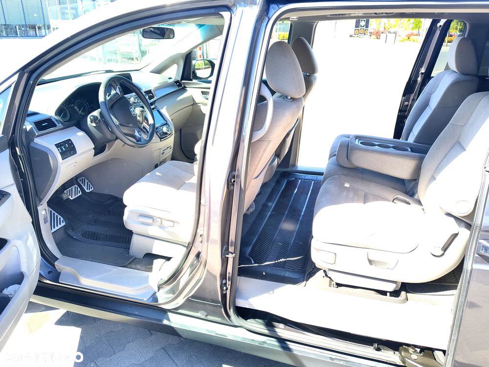 Honda Odyssey 3.5 EX - 15