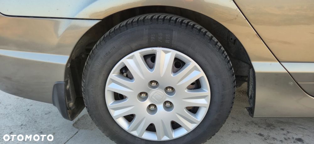 Honda Civic 1.8 Comfort - 6