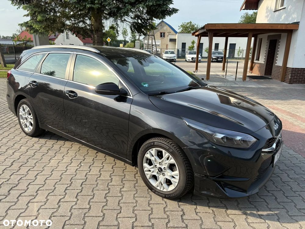 Kia Ceed - 4