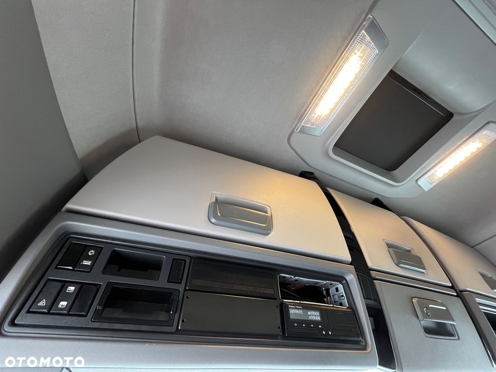 Renault THIGH520 T520 High Sleeper - 14