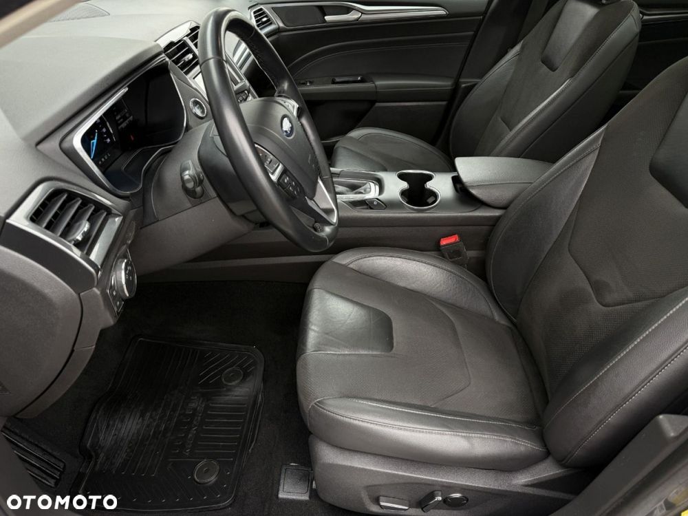 Ford Mondeo - 16