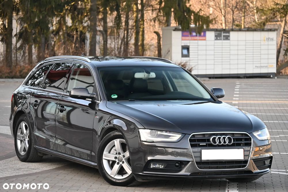Audi A4 Avant 2.0 TFSI quattro S tronic S line Sportpaket - 2