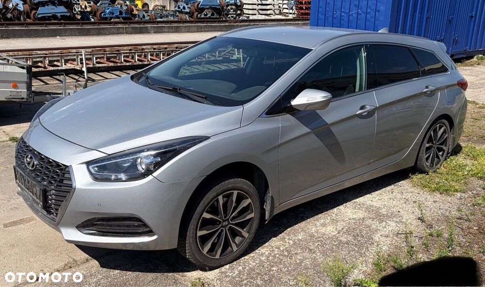 Hyundai i40 1.7 CRDi Comfort + - 1