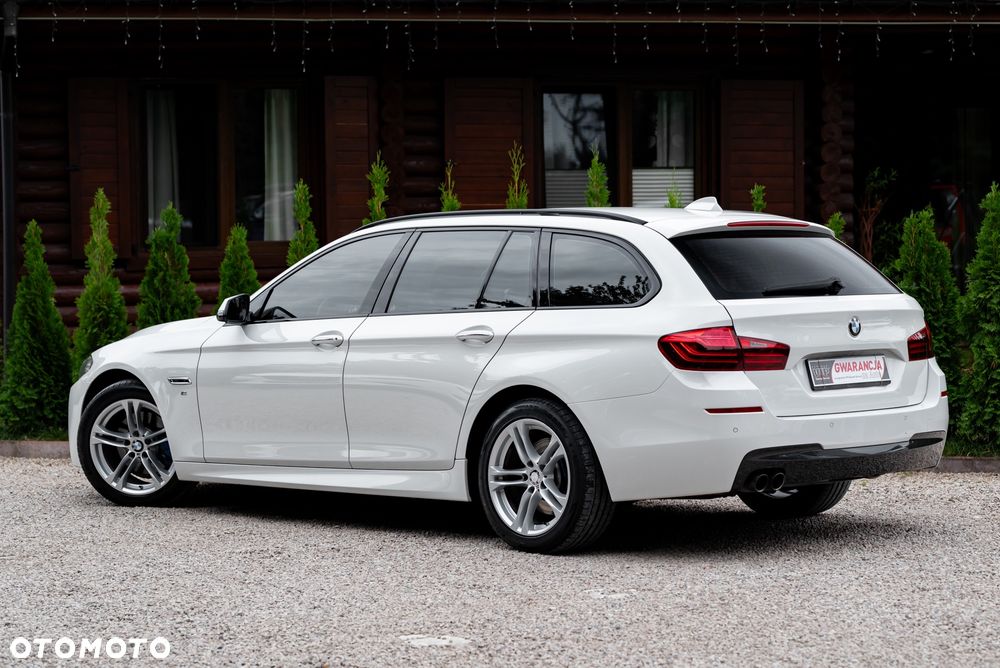 BMW Seria 5 520d Touring M Sport Edition - 11