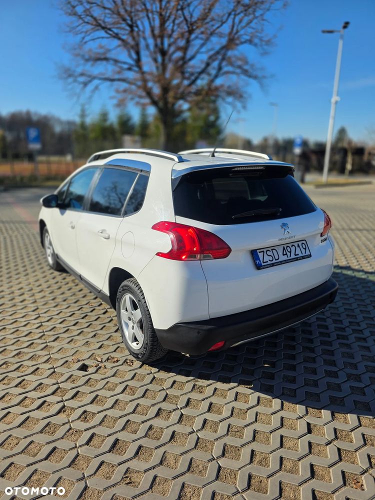 Peugeot 2008 PureTech 82 Style - 12
