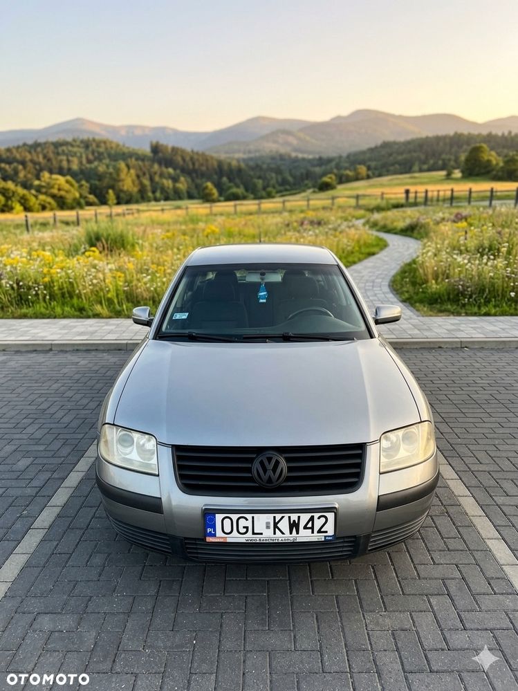 Volkswagen Passat 1.9 TDI Comfortline - 2