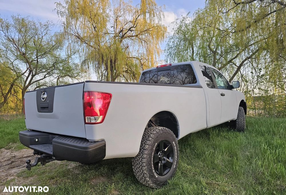 Nissan Titan - 14
