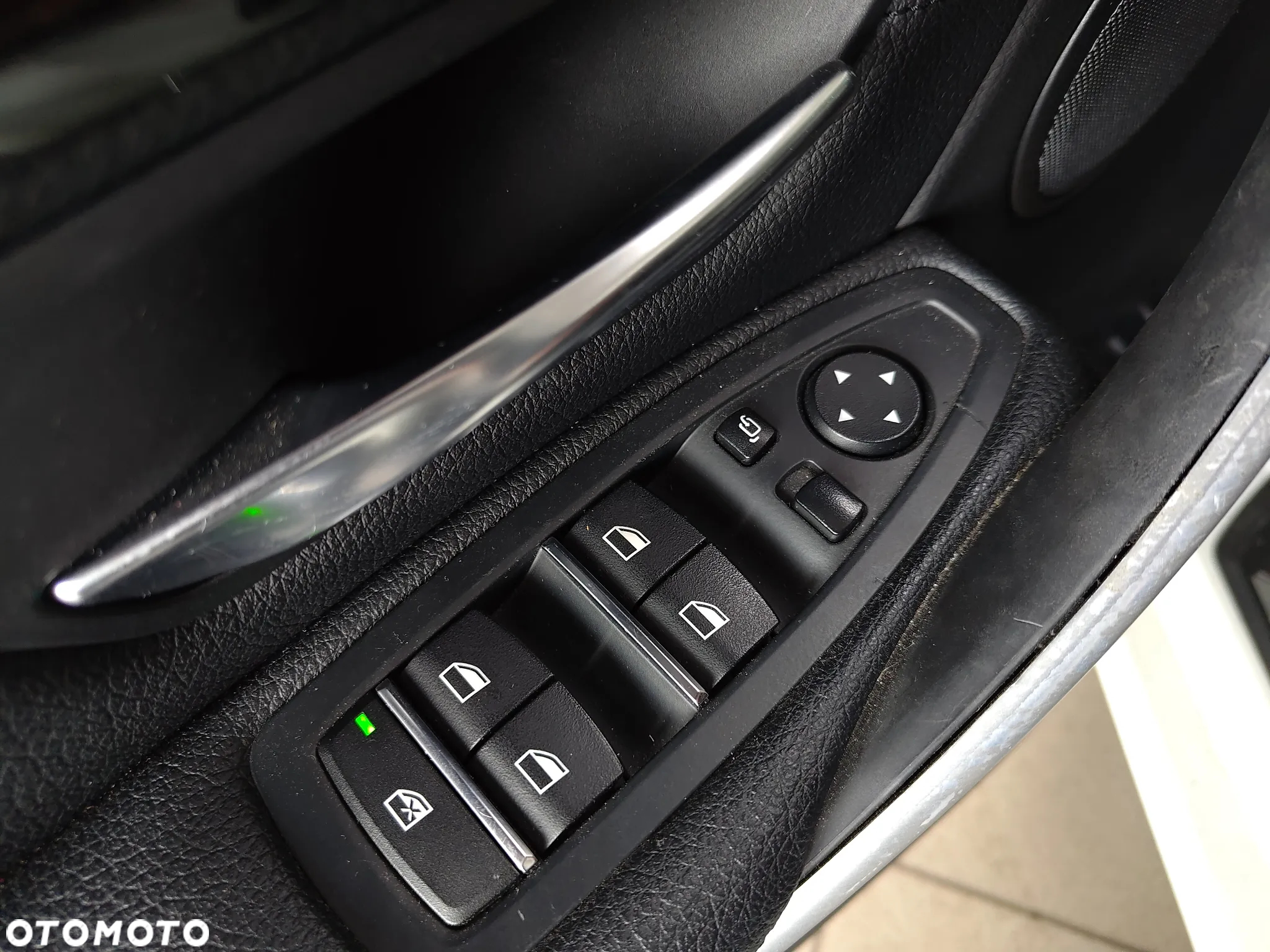 BMW Seria 3 330e iPerformance M Sport Shadow - 26