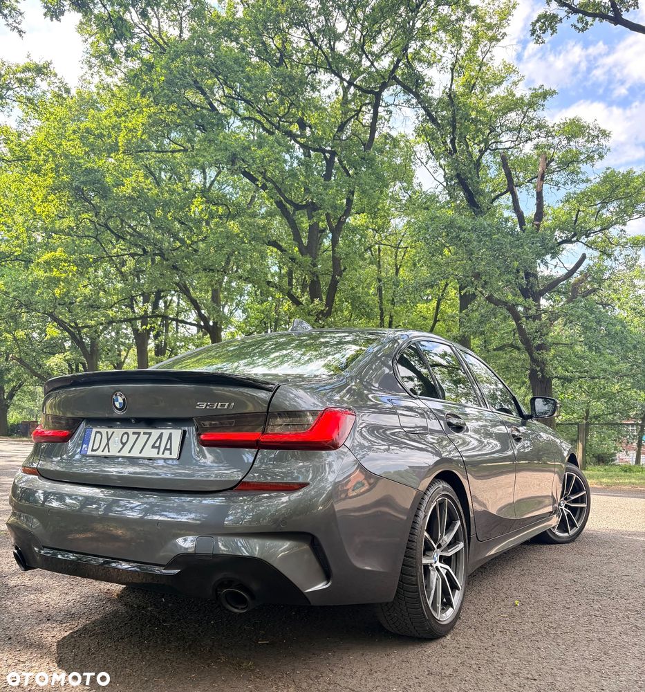 BMW Seria 3 330i - 5