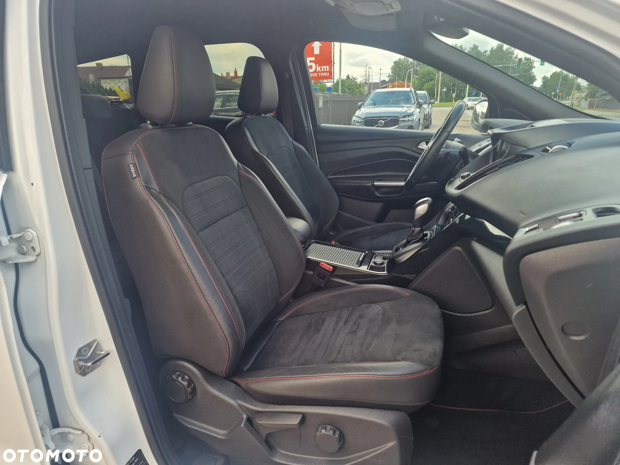 Ford Kuga 1.5 EcoBoost FWD ST-Line ASS GPF - 11