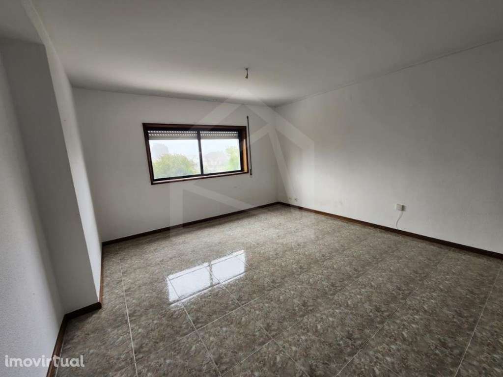 Apartamento T2 em Vilar do Paraíso - Grande imagem: 3/18