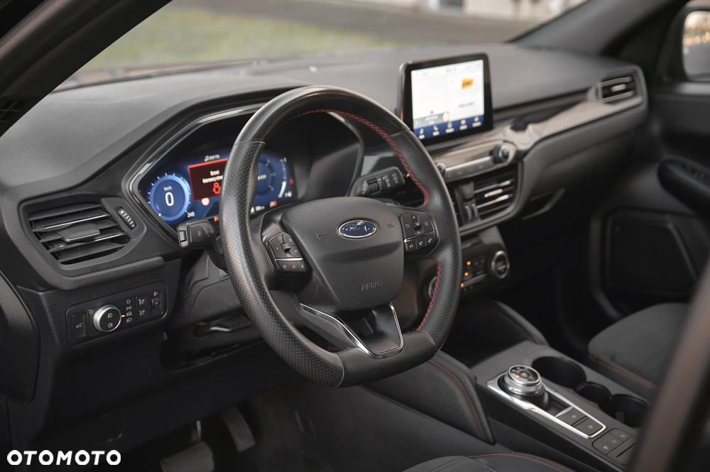 Ford Kuga 1.5 EcoBlue ST-LINE - 34