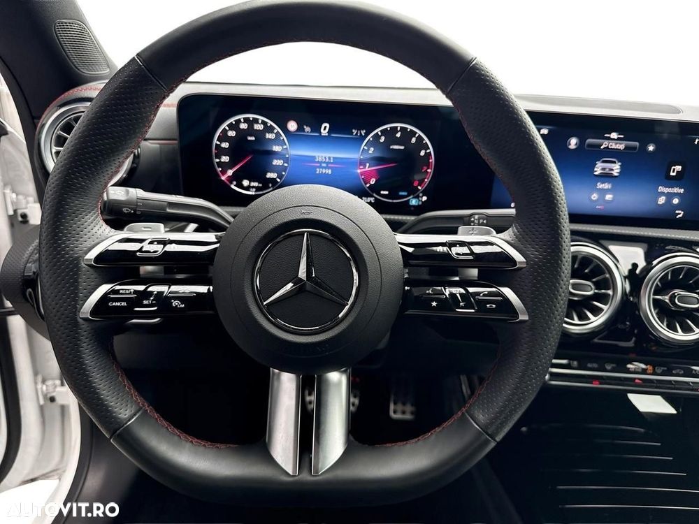 Mercedes-Benz CLA 180 MHEV Coupe - 8