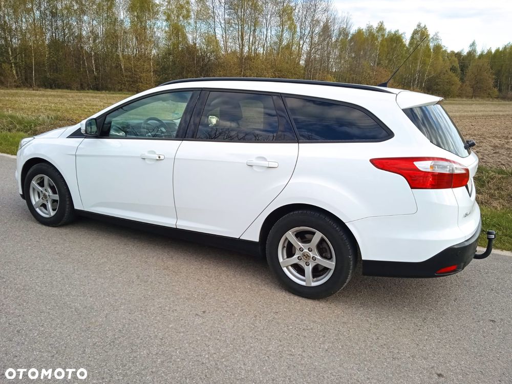 Ford Focus SW 1.6 TDCi Titanium - 16