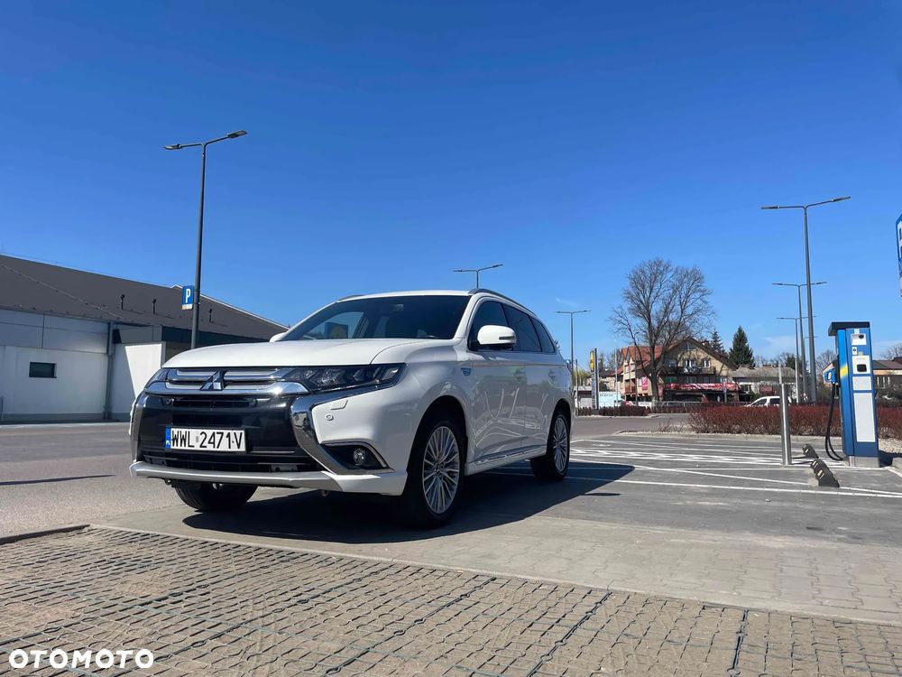 Mitsubishi Outlander - 28