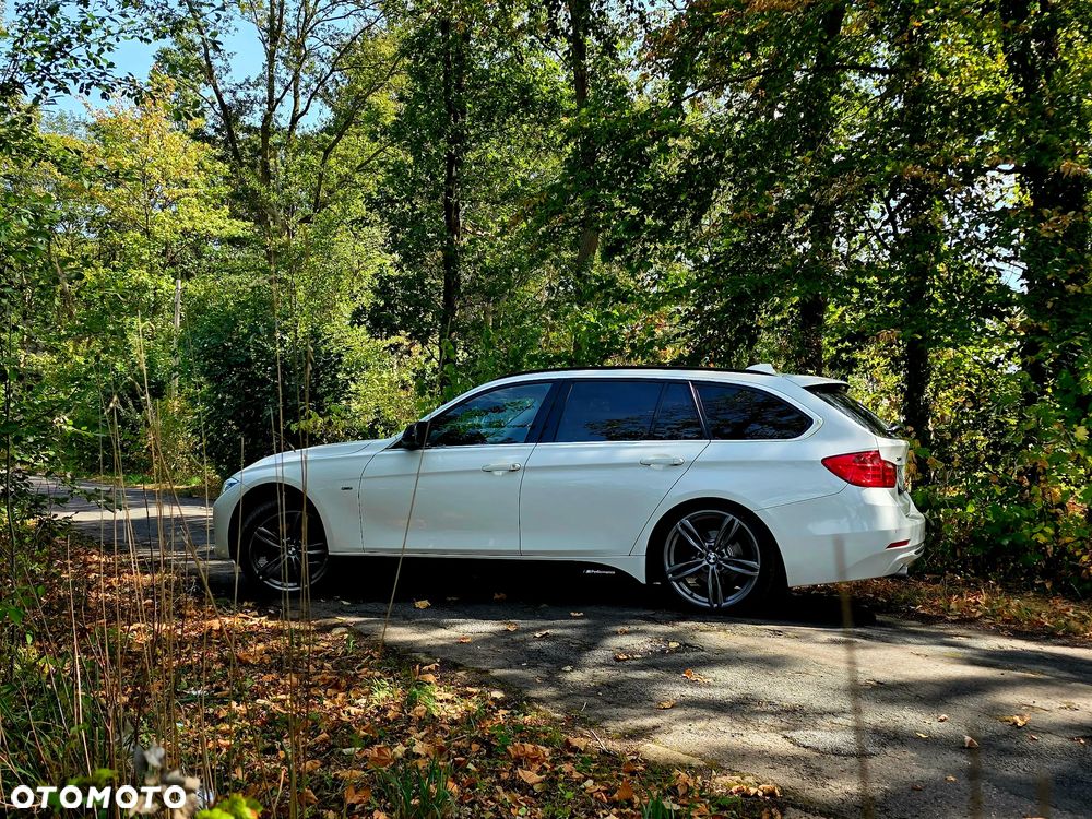 BMW Seria 3 320d xDrive Sport-Aut Luxury Line - 6