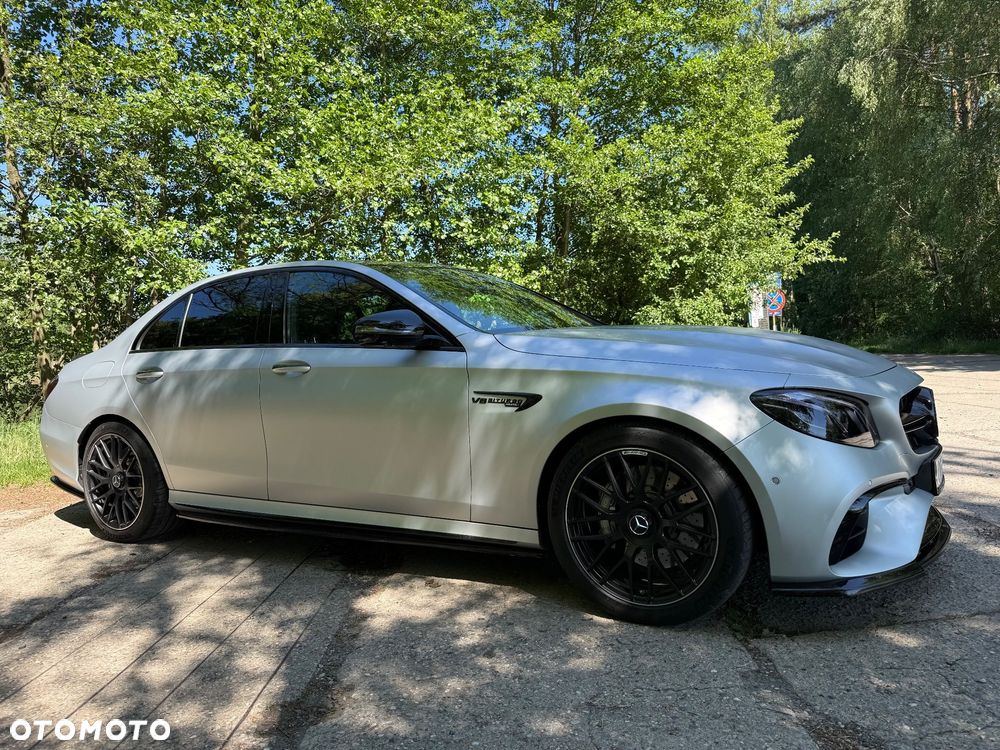 Mercedes-Benz Klasa E AMG 63 4-Matic+ - 12
