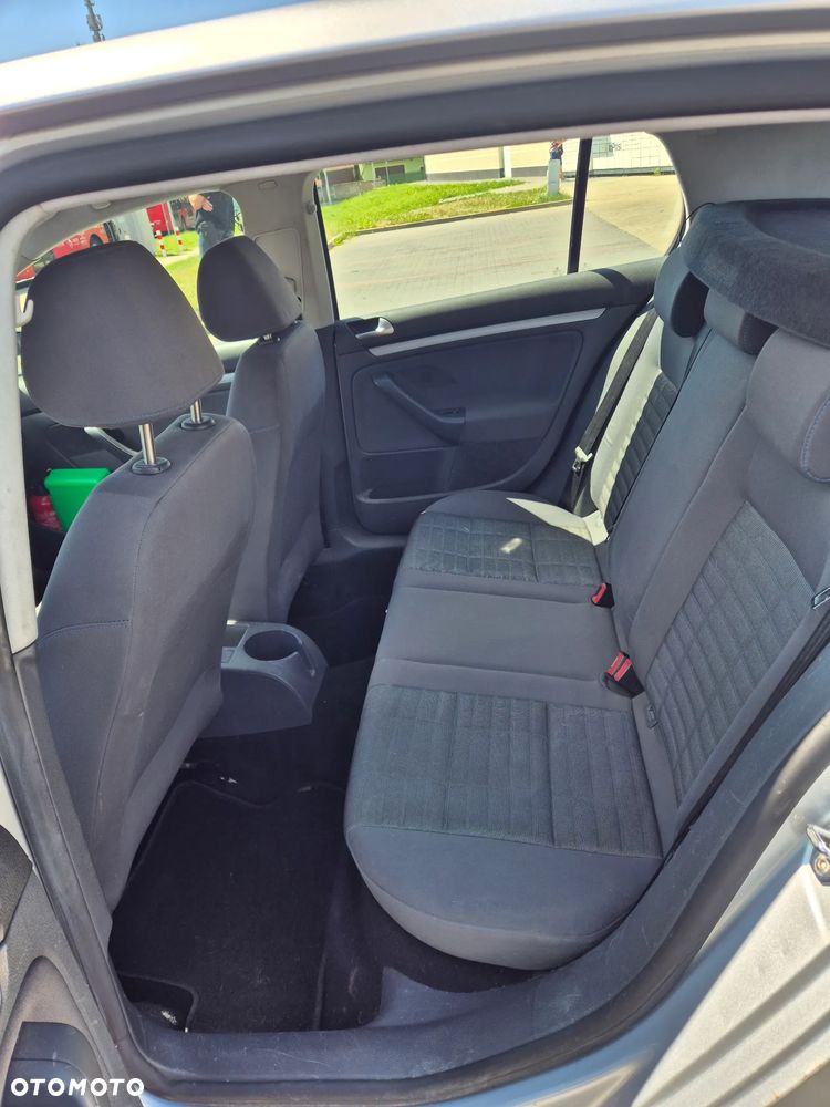 Volkswagen Golf 1.6 Trendline - 12