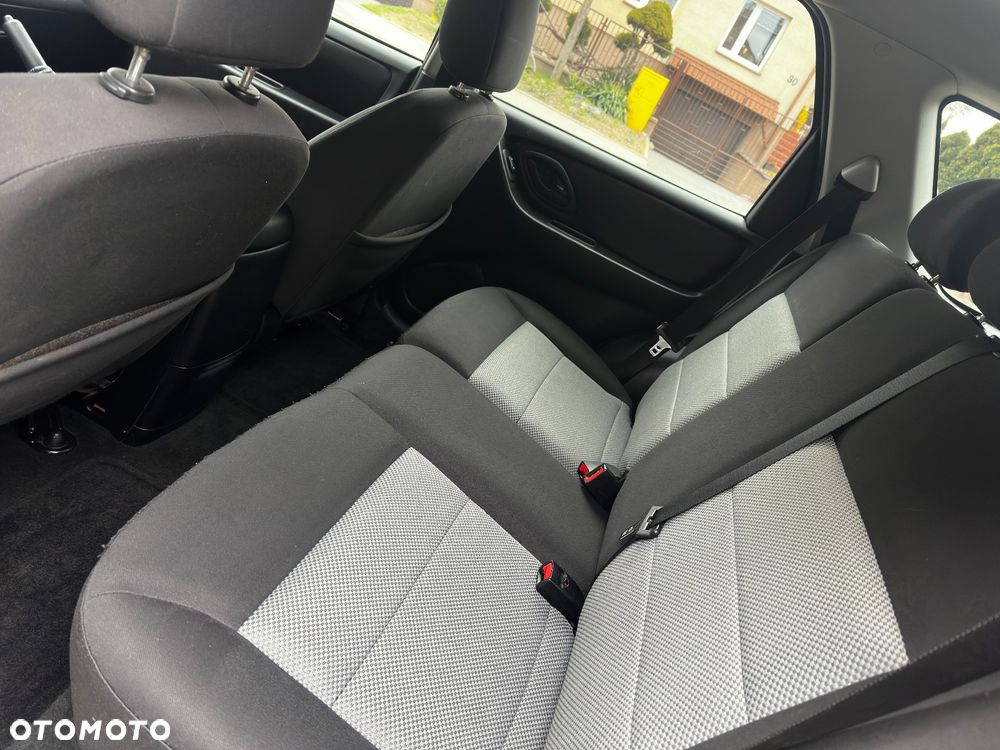 Ford Maverick Standard - 19