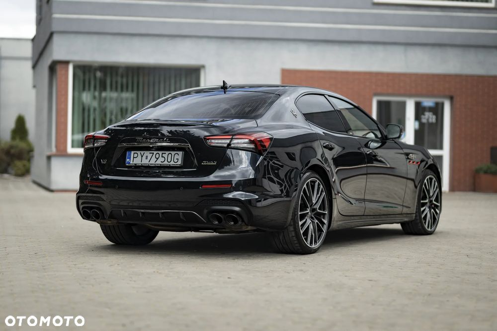 Maserati Ghibli Trofeo - 3