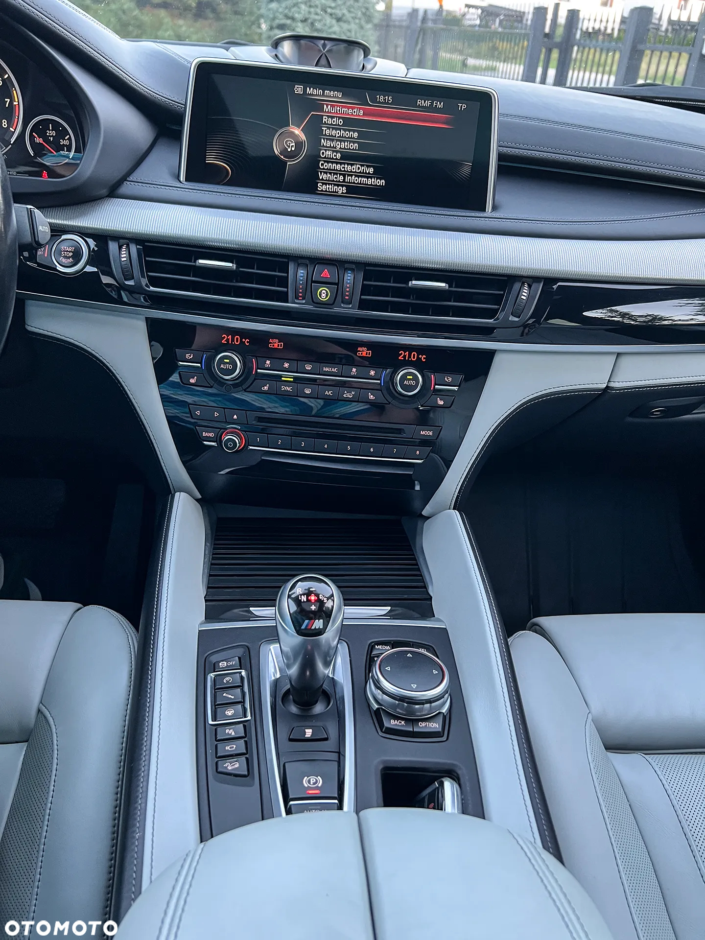 BMW X6M Standard - 22