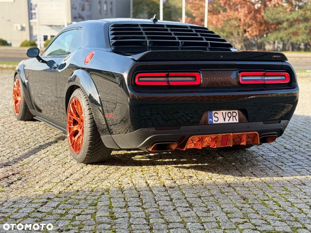 Dodge Challenger - 5