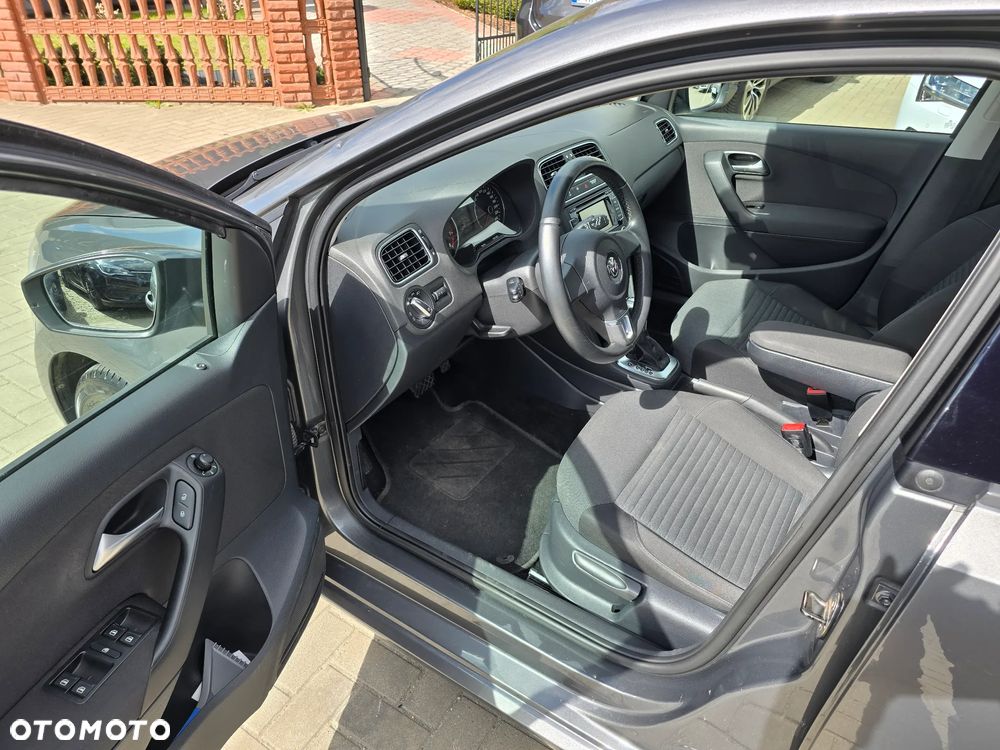 Volkswagen Polo - 8