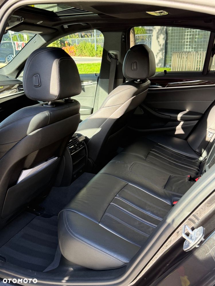 BMW Seria 5 - 28