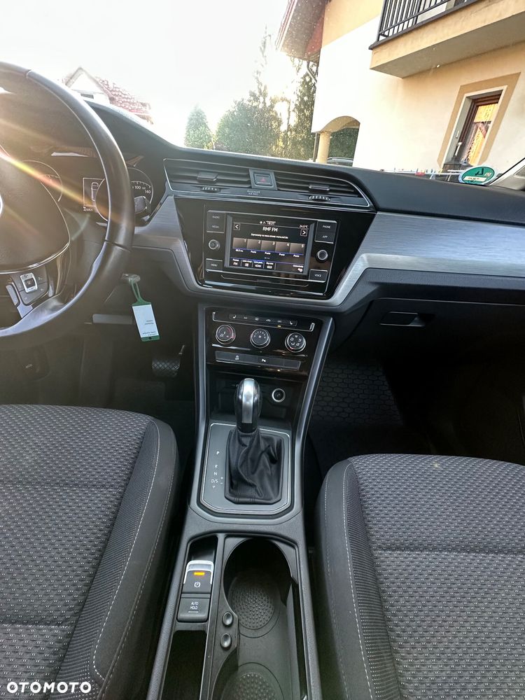 Volkswagen Touran 2.0 TDI SCR DSG ACTIVE - 15
