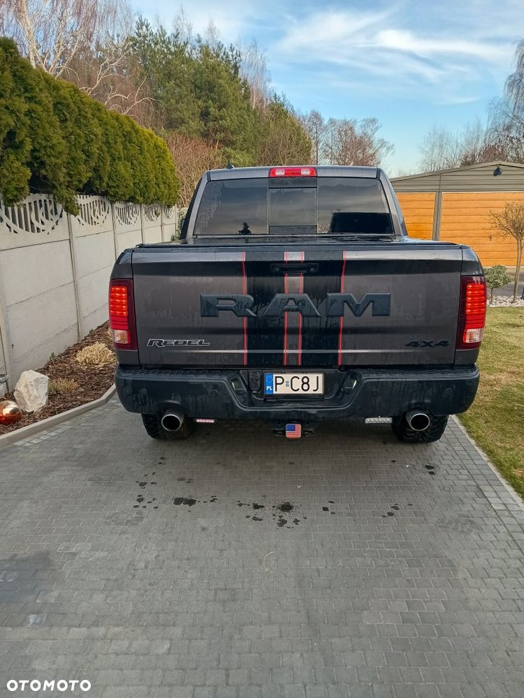 Dodge RAM - 6