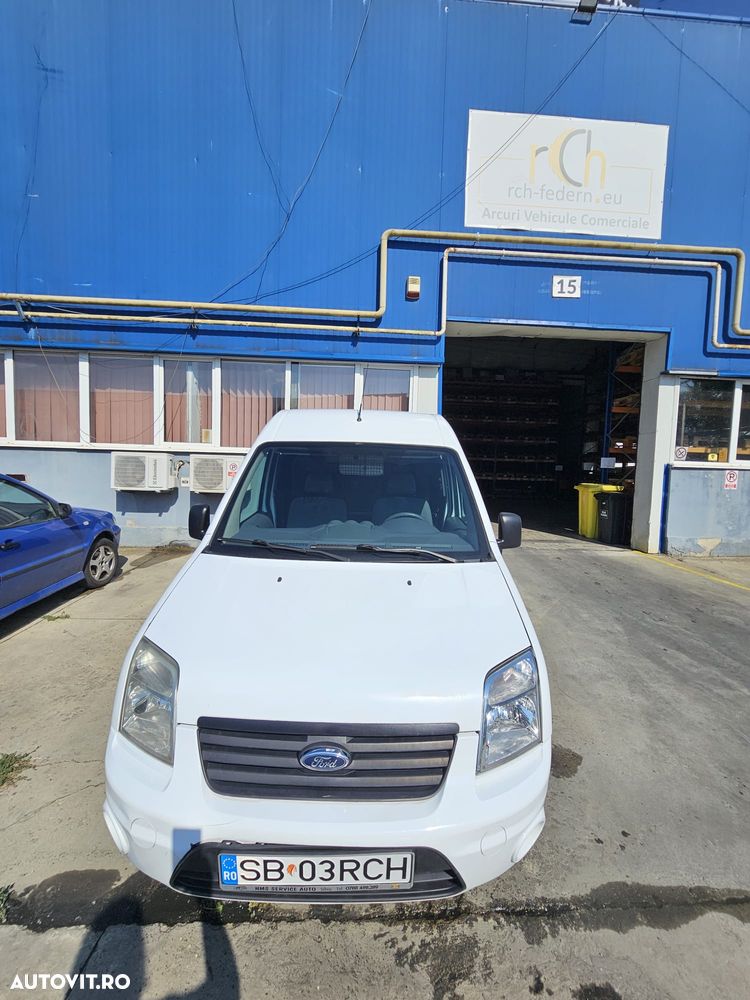 Ford Transit Connect - 8