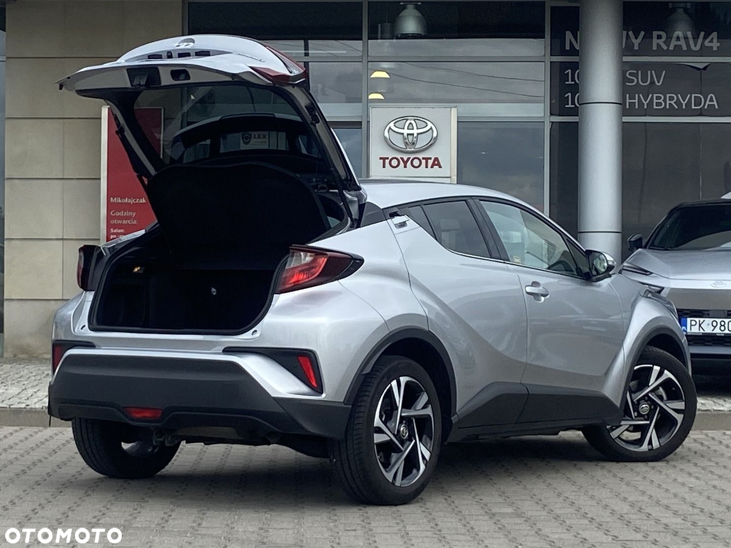 Toyota C-HR - 7