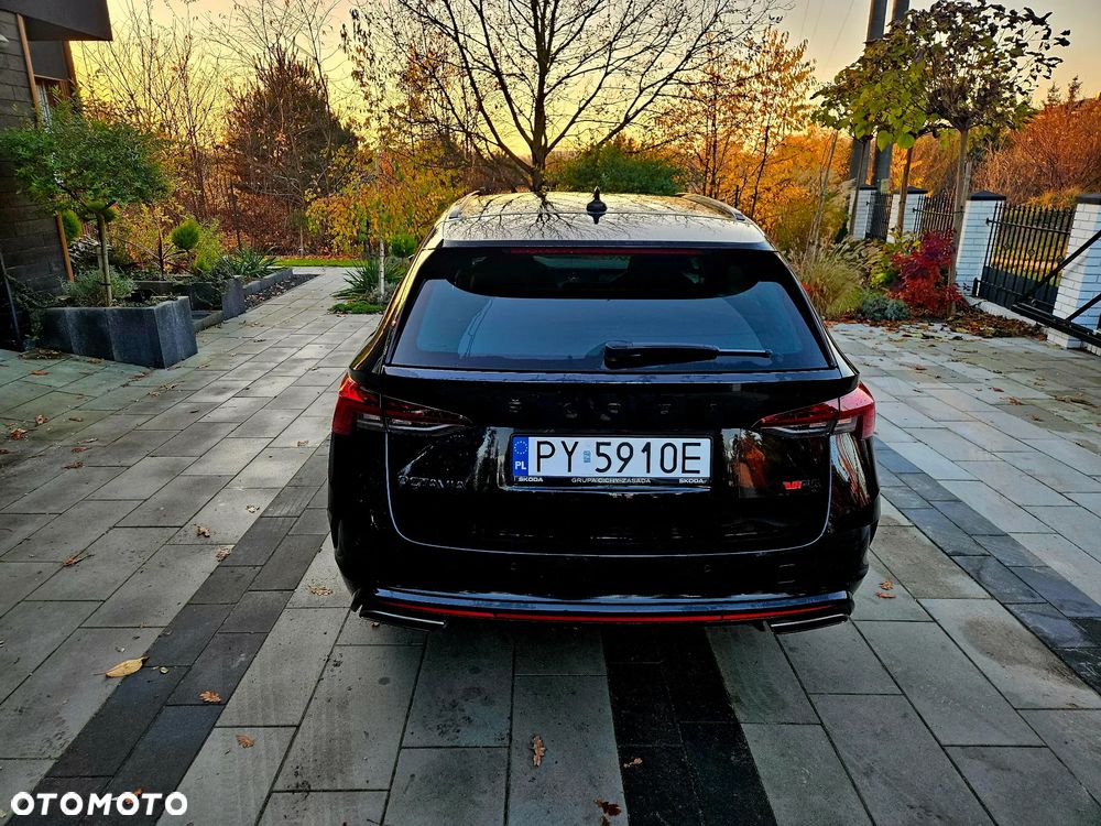 Skoda Octavia 2.0 TSI RS Challenge 245 DSG - 2