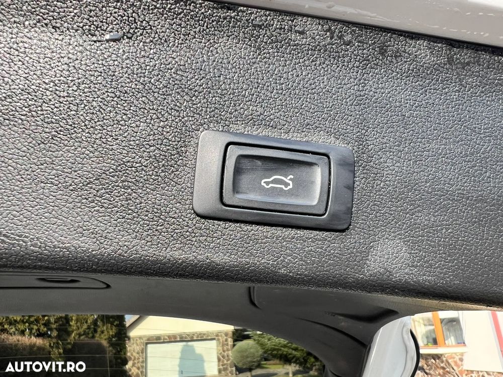 Audi A4 Avant 2.0 TDI DPF quattro S tronic S line Sportpaket - 17