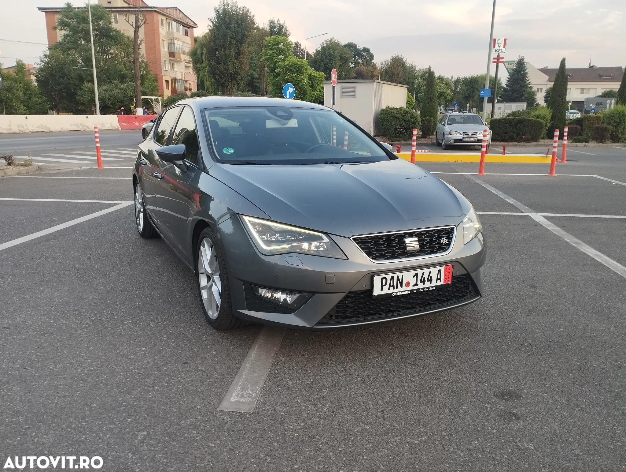 Seat Leon 2.0 TDI DPF Start&Stop FR - 10