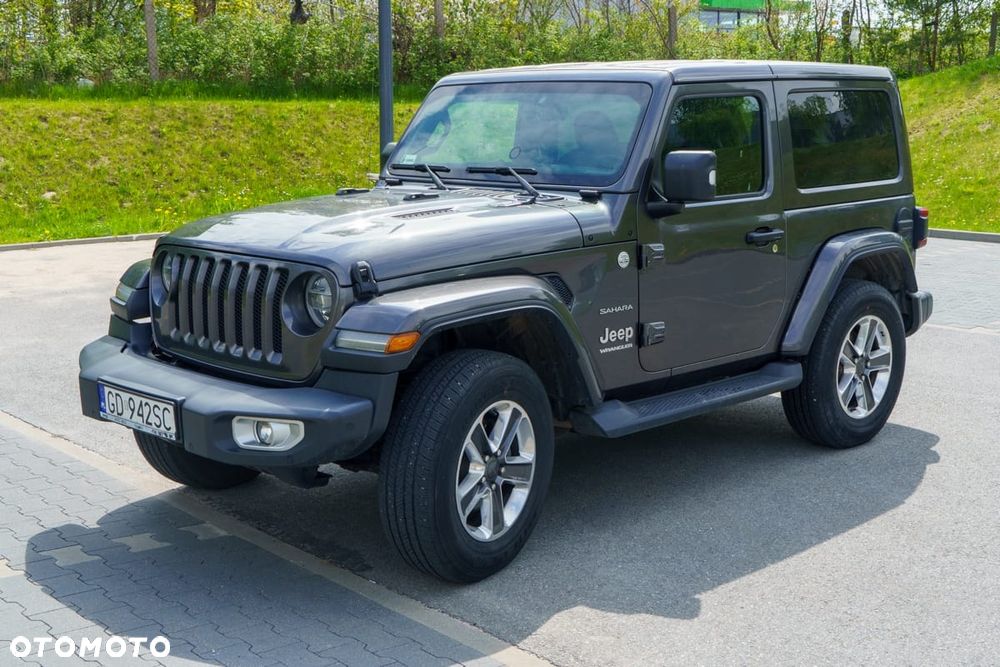 Jeep Wrangler - 2