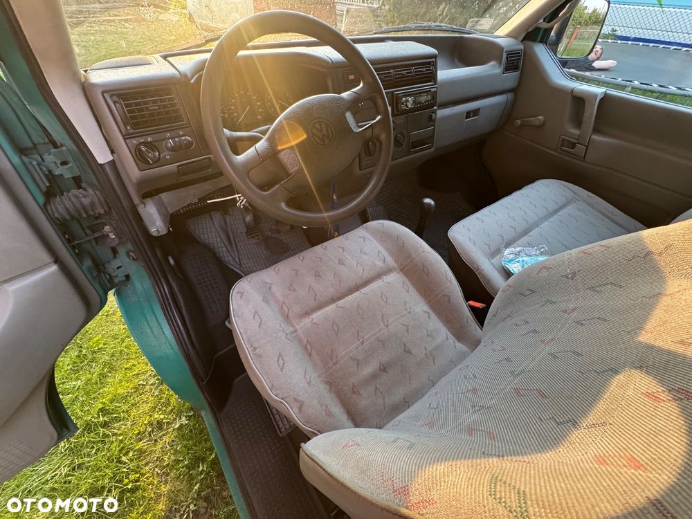 Volkswagen Transporter - 9